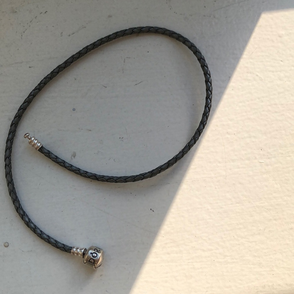 PANDORA GREY CHOKER